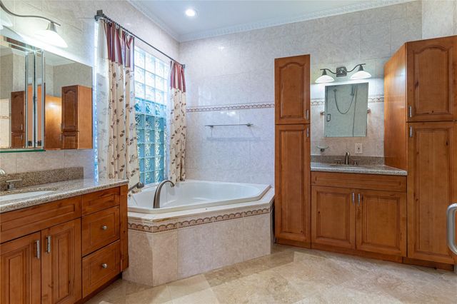 9901 NW 48th Court, Coral Springs, FL 33076