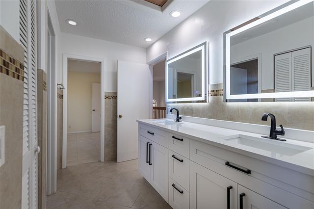 9901 NW 48th Court, Coral Springs, FL 33076