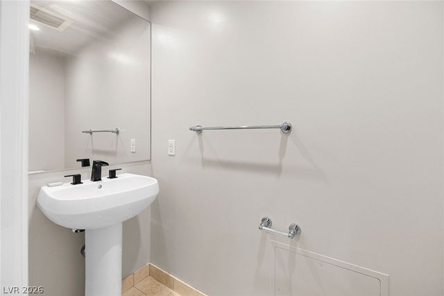 222 Karen Avenue 1506, Las Vegas, NV 89109