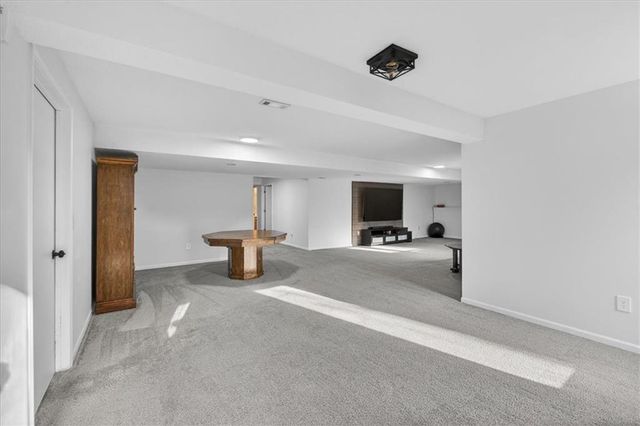 3695 SW Kimstin Circle, Blue Springs, MO 64015