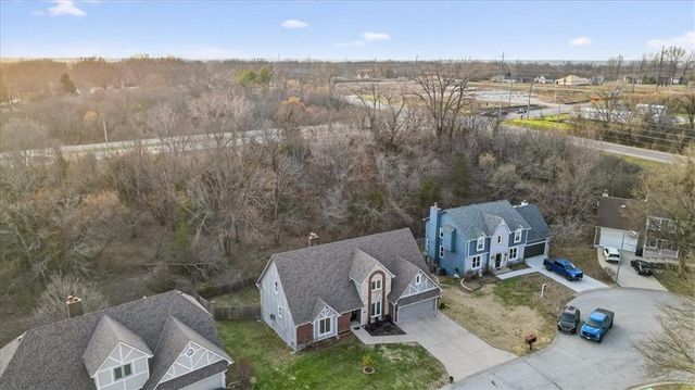 3695 SW Kimstin Circle, Blue Springs, MO 64015