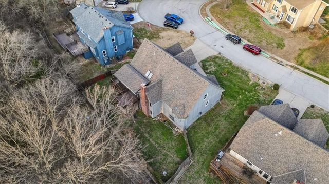 3695 SW Kimstin Circle, Blue Springs, MO 64015