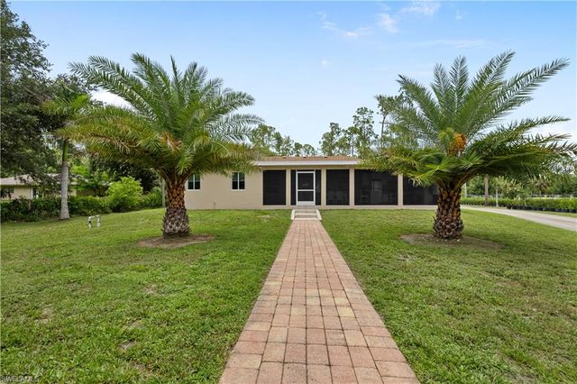 3760 Golden Gate BLVD E, Naples, FL 34120