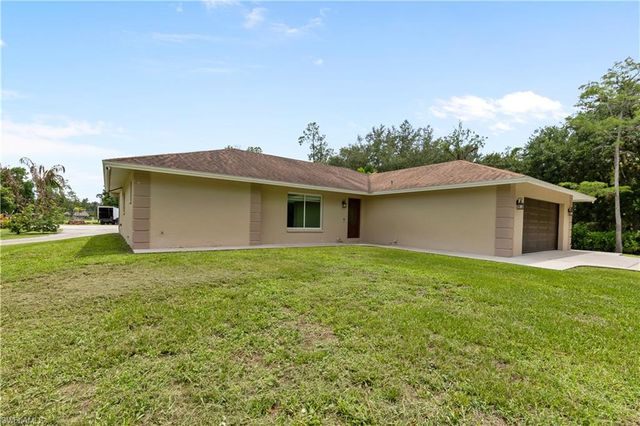 3760 Golden Gate BLVD E, Naples, FL 34120