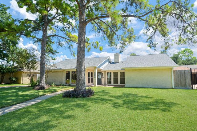 2906 Shadowdale Drive, Houston, TX 77043