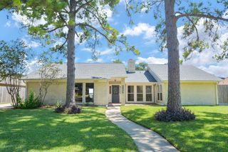 2906 Shadowdale Drive, Houston, TX 77043