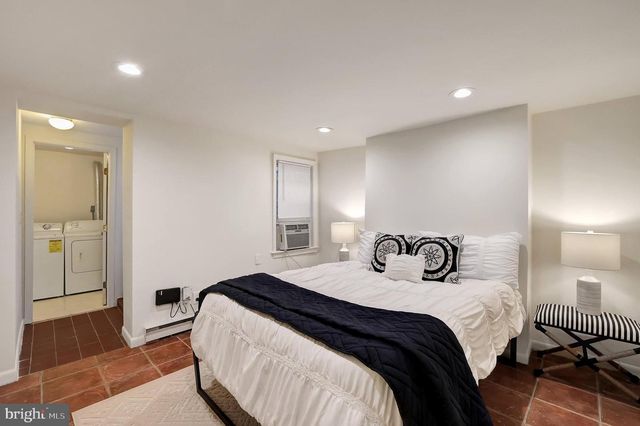 708 I ST SE, Washington, DC 20003