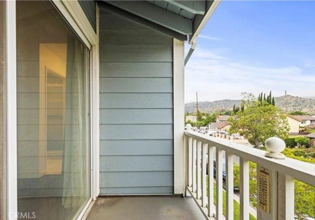 21912 Hiawatha 2, Chatsworth, CA 91311