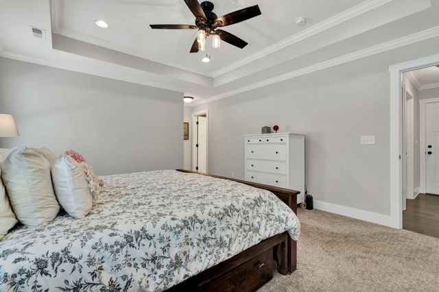 8012 Mcdonald Cemetery Road, Ooltewah, TN 37363