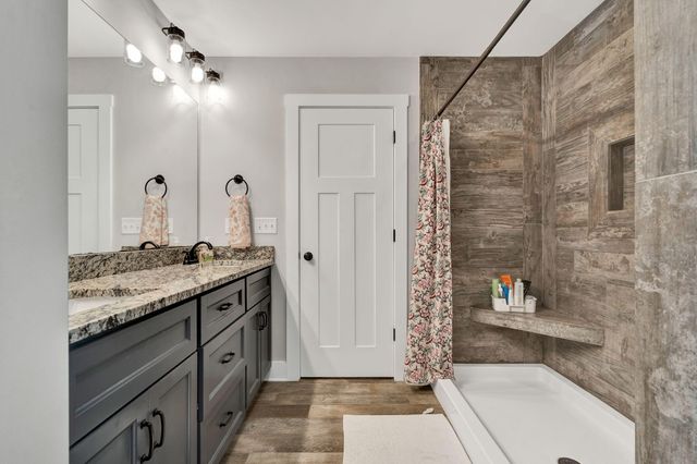 8012 Mcdonald Cemetery Road, Ooltewah, TN 37363