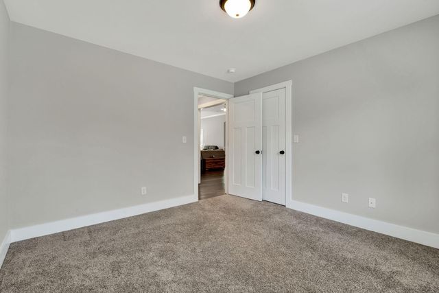 8012 Mcdonald Cemetery Road, Ooltewah, TN 37363