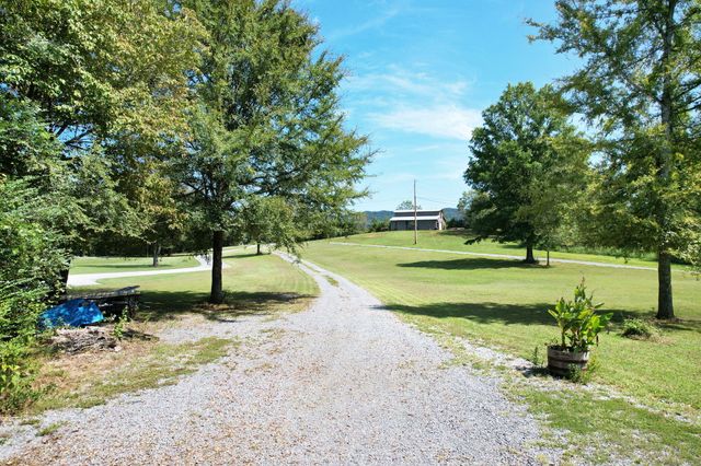 8012 Mcdonald Cemetery Road, Ooltewah, TN 37363