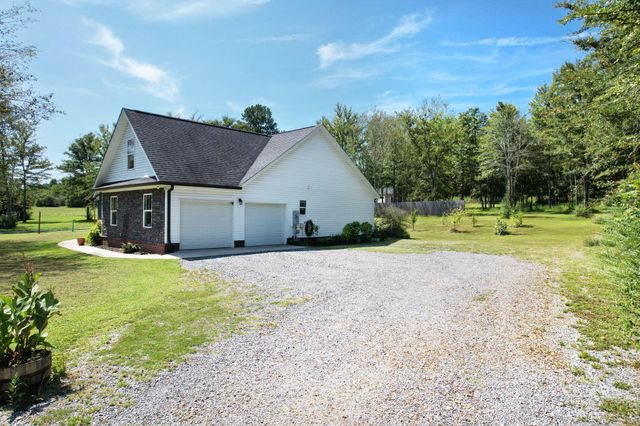 8012 Mcdonald Cemetery Road, Ooltewah, TN 37363