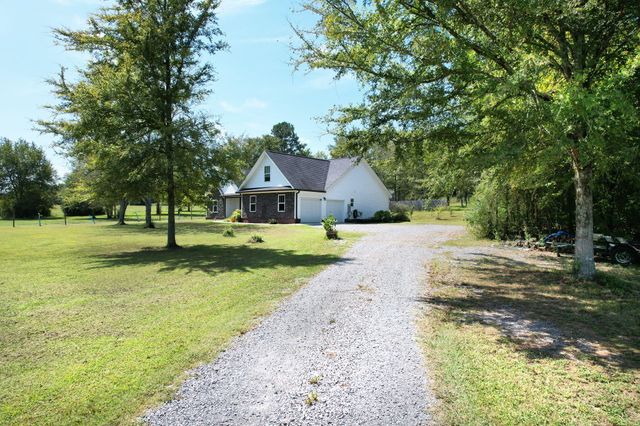 8012 Mcdonald Cemetery Road, Ooltewah, TN 37363