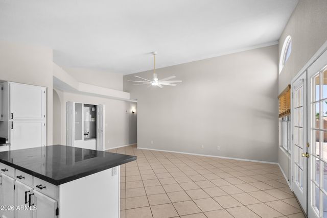 1214 E BEVERLY Lane, Phoenix, AZ 85022