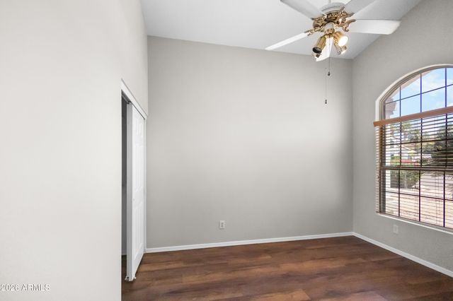 1214 E BEVERLY Lane, Phoenix, AZ 85022