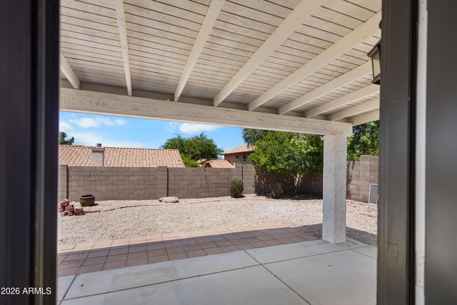 1214 E BEVERLY Lane, Phoenix, AZ 85022