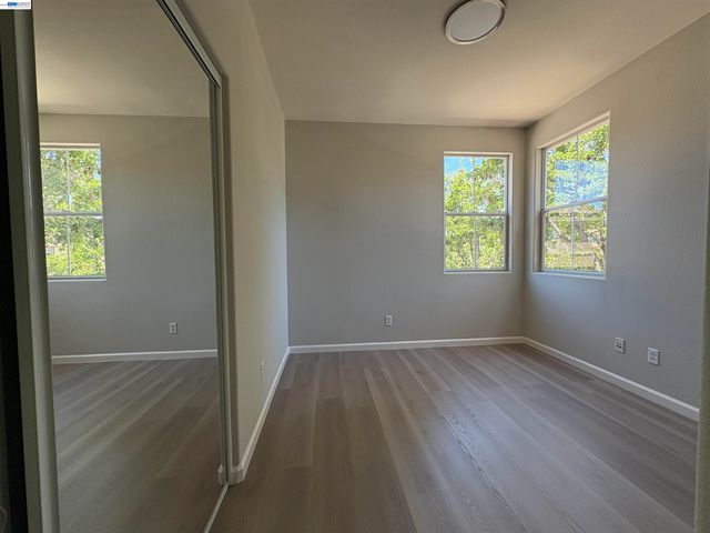 439 Kent Dr., Mountain View, CA 94043
