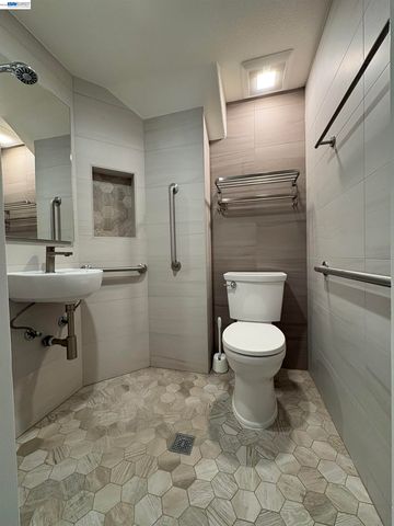 439 Kent Dr., Mountain View, CA 94043