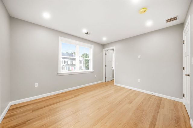 11 Clark Ave, Walpole, MA 02081