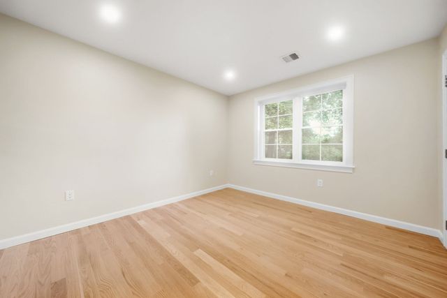11 Clark Ave, Walpole, MA 02081