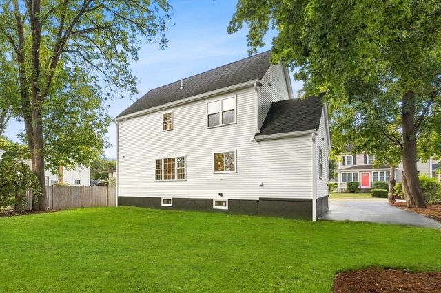 11 Clark Ave, Walpole, MA 02081
