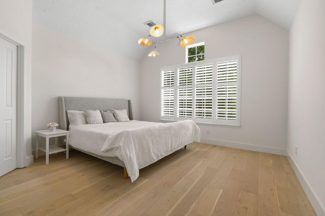 11 Winter Wheat Place, The Woodlands, TX 77381
