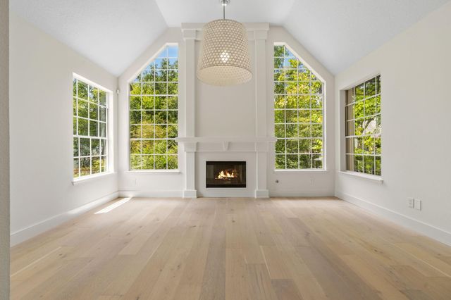 11 Winter Wheat Place, The Woodlands, TX 77381