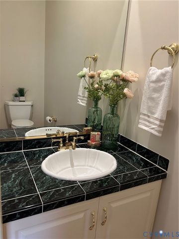 2825 Oak Point Ln, Henrico, VA 23233