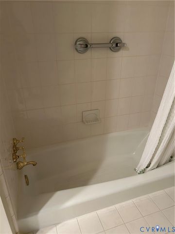 2825 Oak Point Ln, Henrico, VA 23233