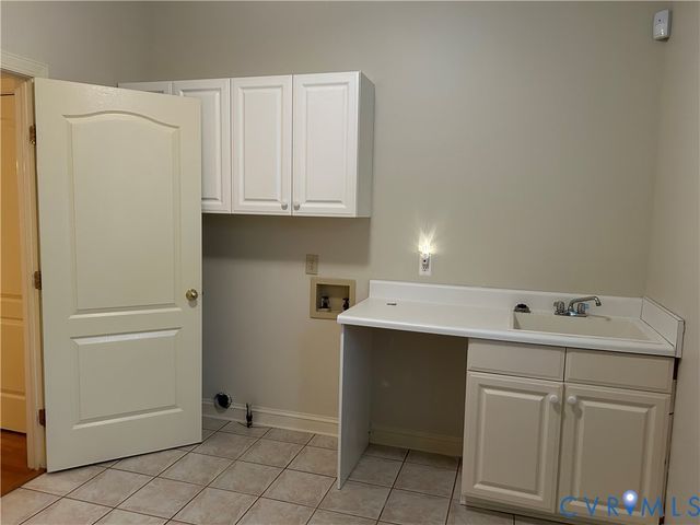 2825 Oak Point Ln, Henrico, VA 23233