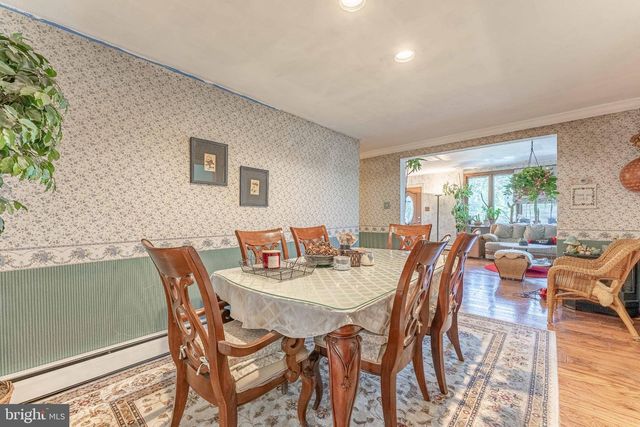 2135 MACLARIE LN, Broomall, PA 19008