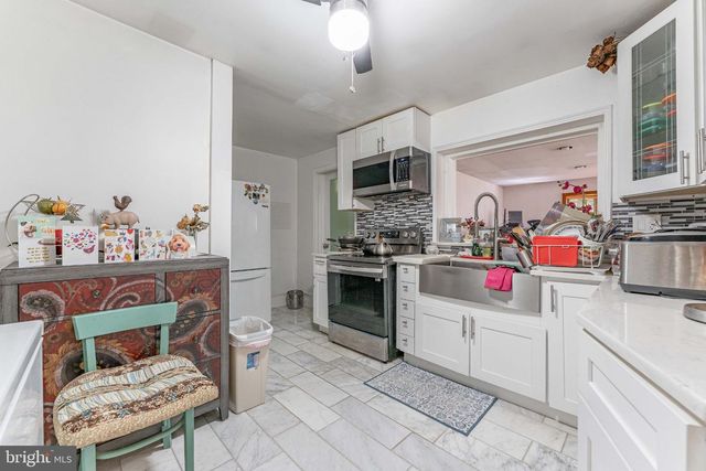 2135 MACLARIE LN, Broomall, PA 19008
