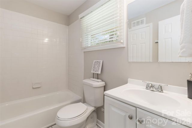 3526 Stonehaven Drive, Charlotte, NC 28215