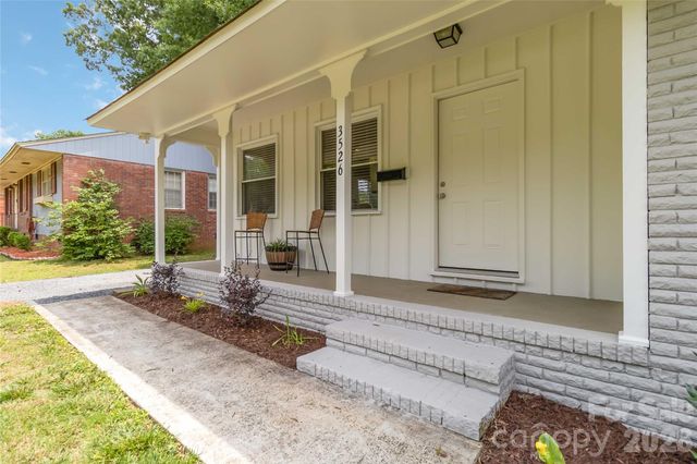 3526 Stonehaven Drive, Charlotte, NC 28215