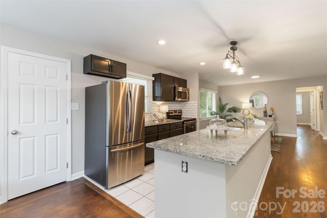 3526 Stonehaven Drive, Charlotte, NC 28215