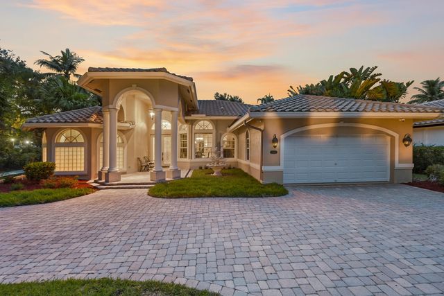 11889 NW 12TH Drive, Coral Springs, FL 33071