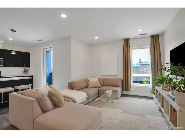 2374 S University Blvd 301, Denver, CO 80210