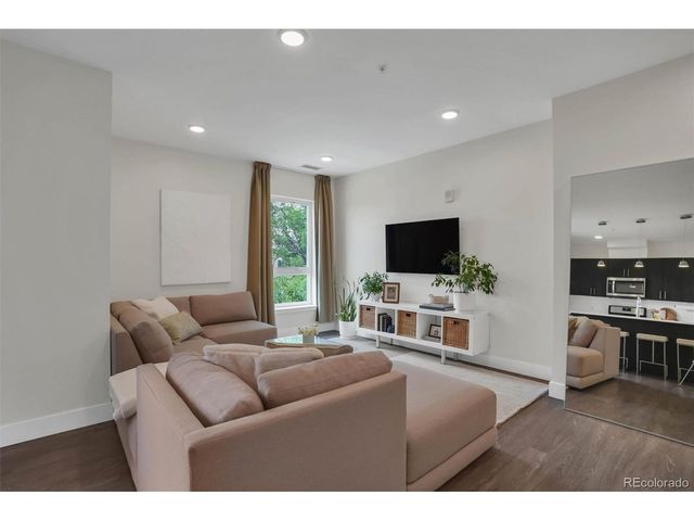2374 S University Blvd 301, Denver, CO 80210