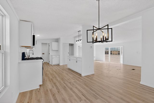 503 Irene Avenue, Moriarty, NM 87035