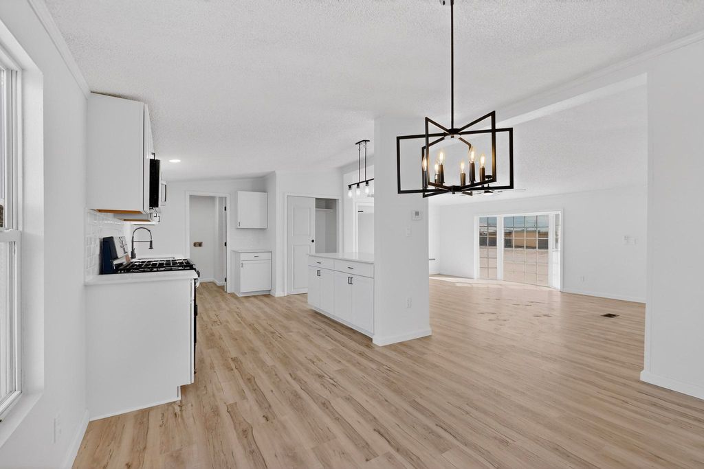 Image 16 of property listing at 503 Irene Avenue, Moriarty, NM 87035