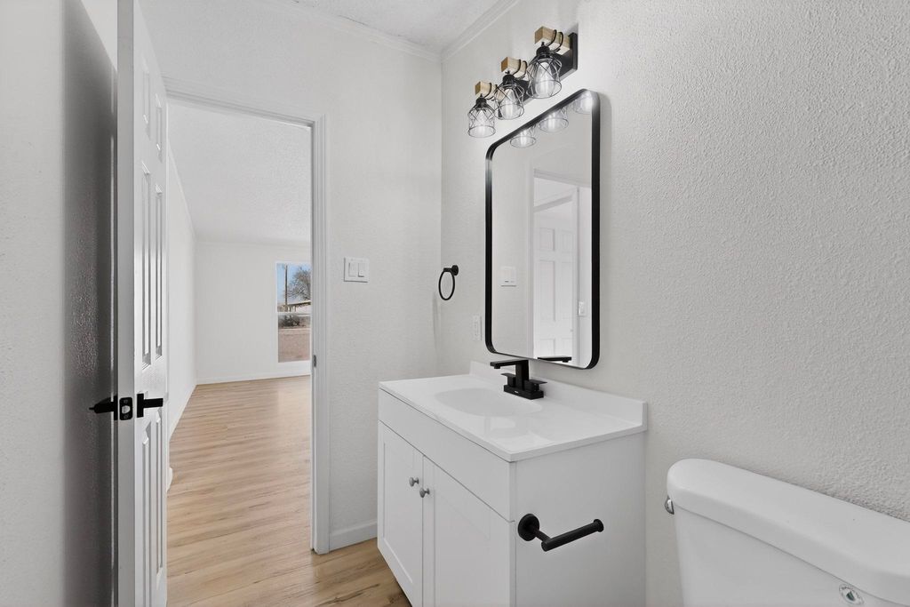 Image 27 of property listing at 503 Irene Avenue, Moriarty, NM 87035