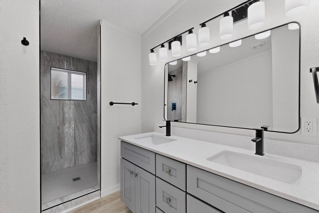 Image 35 of property listing at 503 Irene Avenue, Moriarty, NM 87035