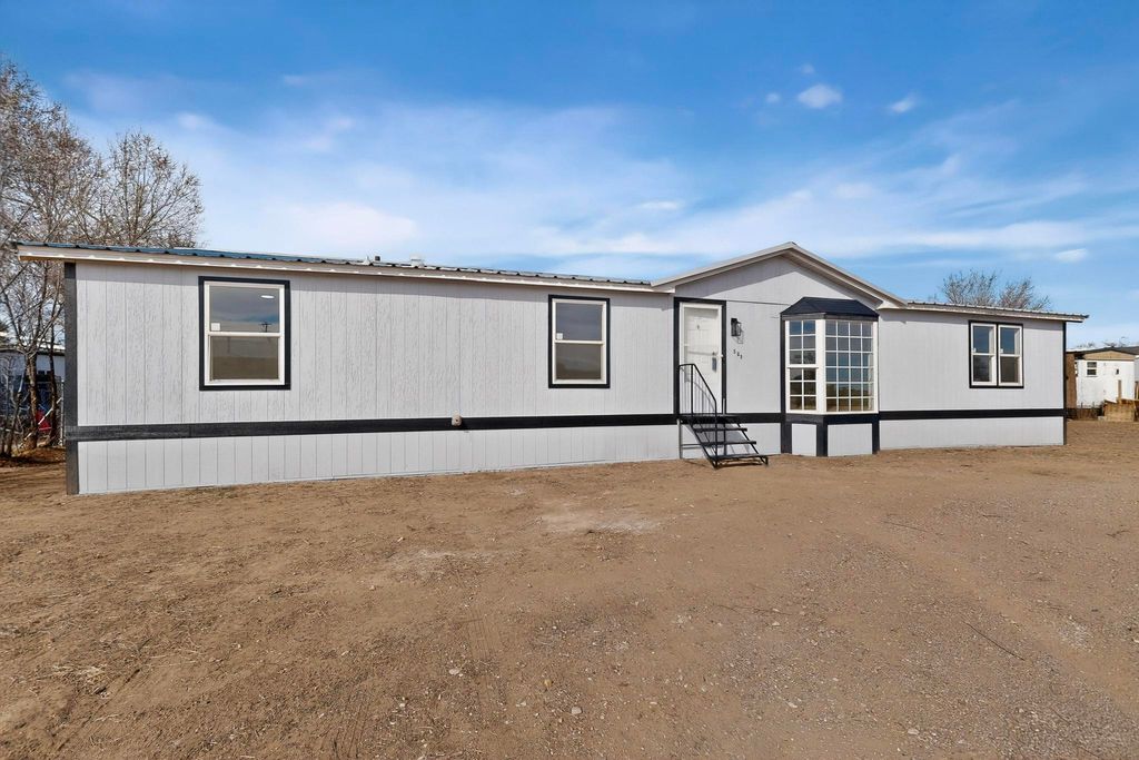Image 6 of property listing at 503 Irene Avenue, Moriarty, NM 87035