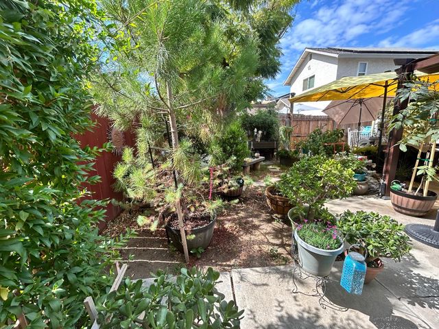 205 Muir St, Woodland, CA 95695