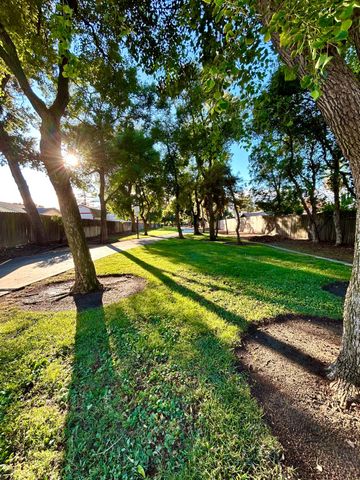 205 Muir St, Woodland, CA 95695