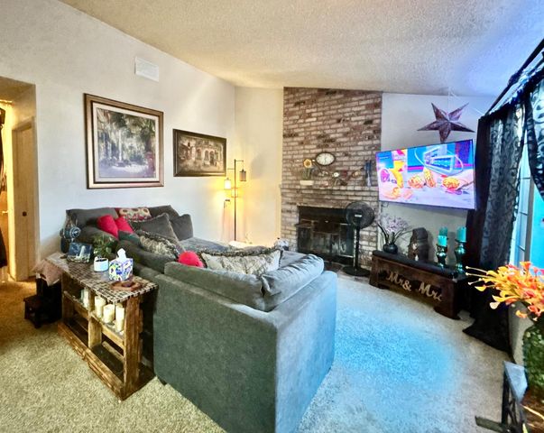 205 Muir St, Woodland, CA 95695