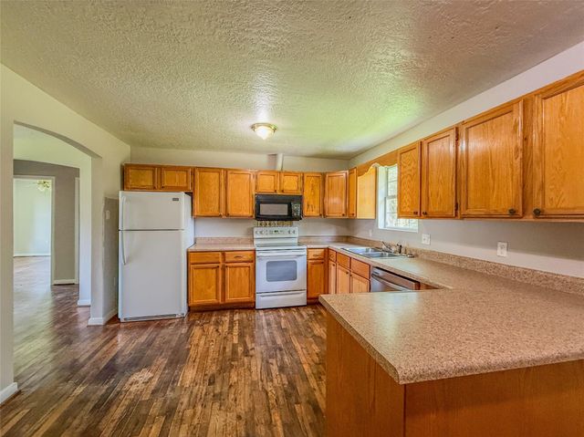 6310 Brookside Road, Brookside Village, TX 77581