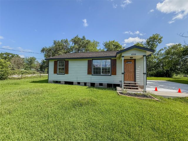 6310 Brookside Road, Brookside Village, TX 77581