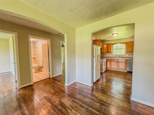 6310 Brookside Road, Brookside Village, TX 77581